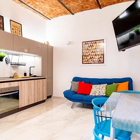 Cavour Central Apartment *